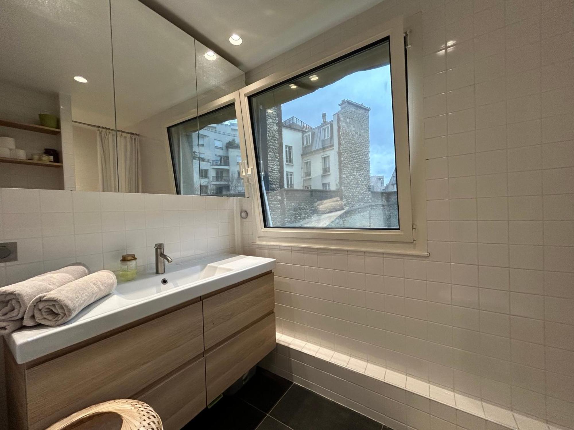 Big Apartment Eiffel Tower View Paris Dış mekan fotoğraf